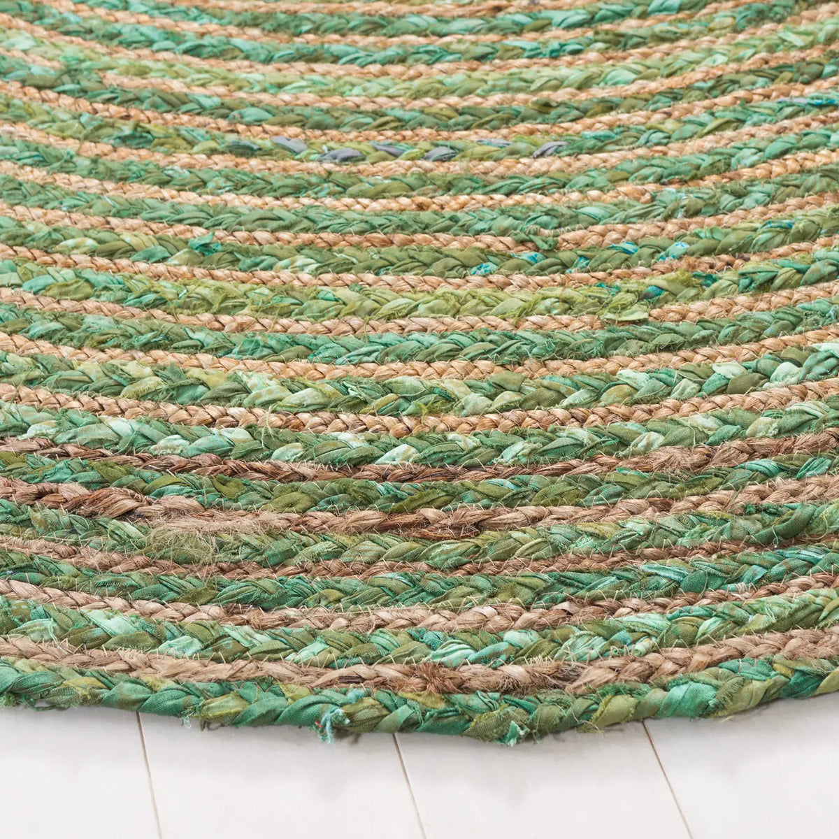 Safavieh Cape Cod 5'-0" x 5'-0" Rug in Green / Natural