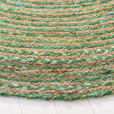 Safavieh Cape Cod 5'-0" x 5'-0" Rug in Green / Natural