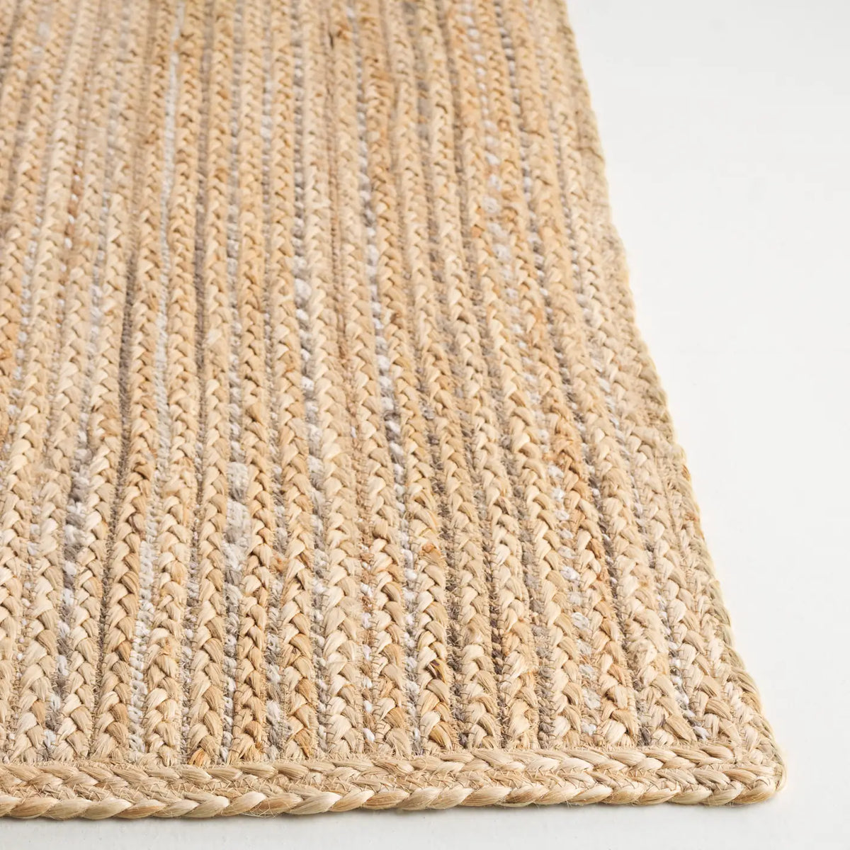 Safavieh Natural Fiber 4'-0" x 6'-0" Rug in Natural / Grey