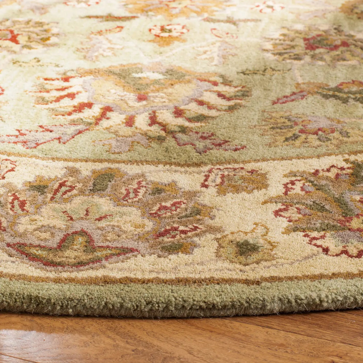 Safavieh Heritage 6'-0" x 6'-0" Rug in Green / Gold