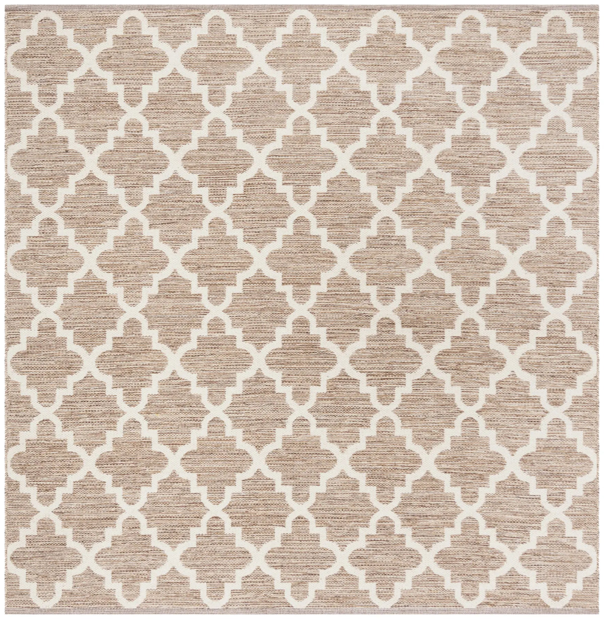 Safavieh Montauk 6'-0" x 6'-0" Rug in Beige / Ivory
