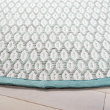 Safavieh Montauk 6'-0" x 6'-0" Rug in Light Green / Ivory