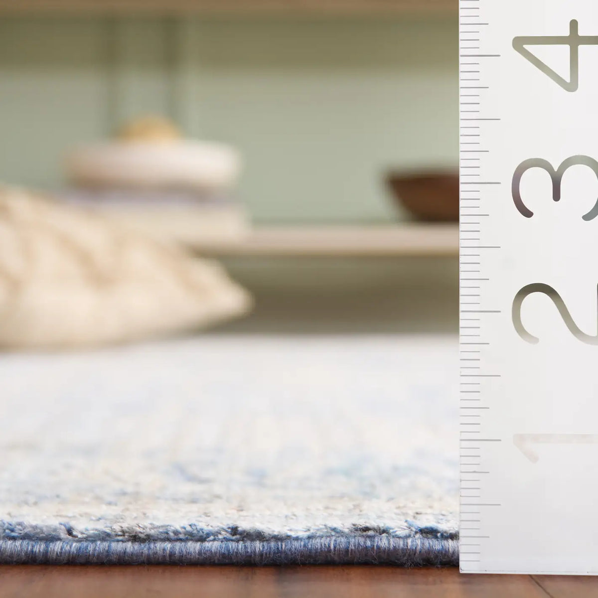 Safavieh Dream 5'-0" x 8'-0" Rug in Grey / Turquoise
