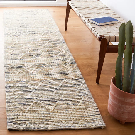 Safavieh Marbella 2'-3" x 9'-0" Rug in Ivory / Grey
