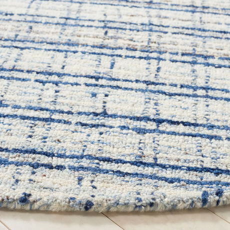 Safavieh Abstract 6'-0" x 6'-0" Rug in Blue / Ivory