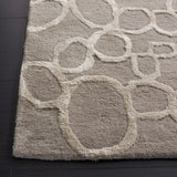 Safavieh Soho 3'-6" x 5'-6" Rug in Grey