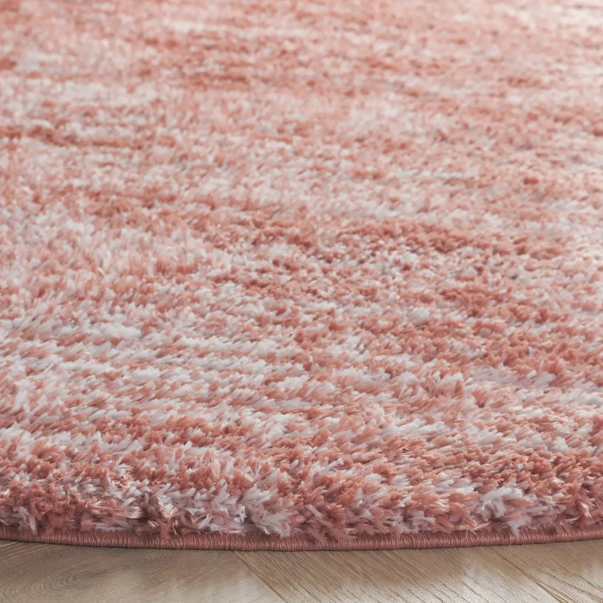 Safavieh Tahoe Shag 6'-7" x 6'-7" Rug in Pink / Ivory