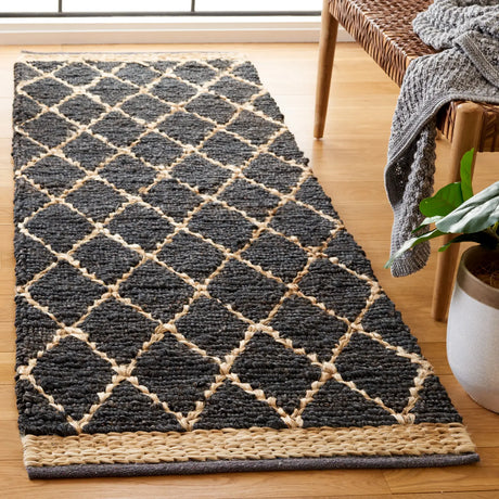 Safavieh Natural Fiber 2'-6" x 8'-0" Rug in Charcoal