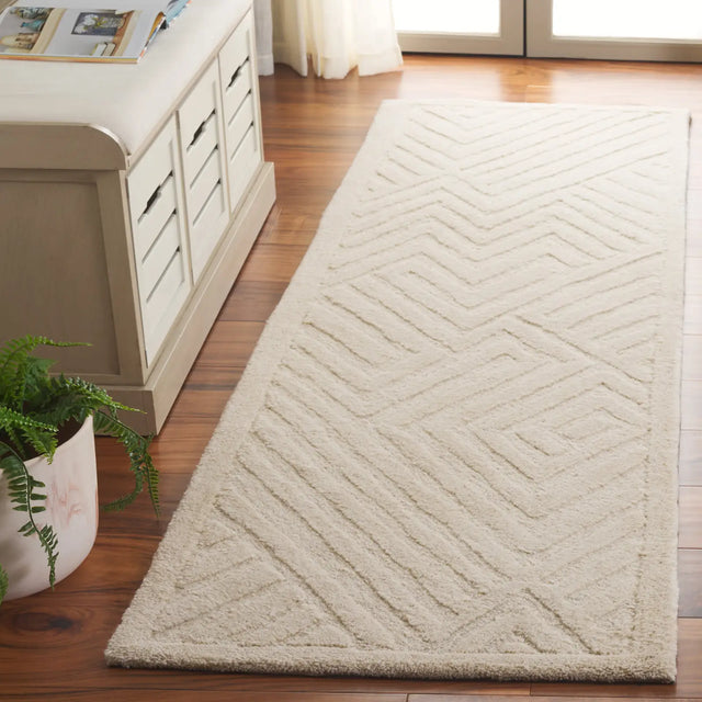 Safavieh Mykonos 2'-3" x 8'-0" Rug in Ivory