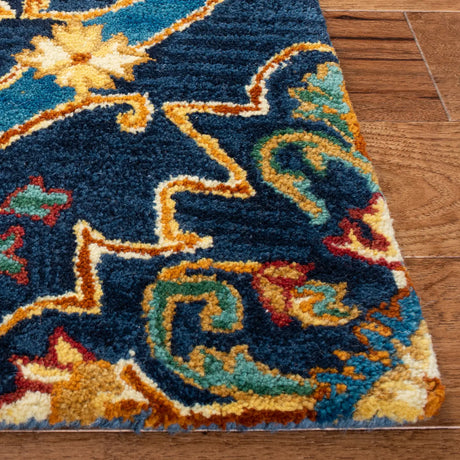 Safavieh Heritage 4'-0" x 6'-0" Rug in Navy / Yellow