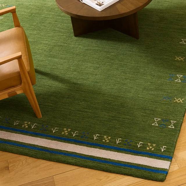Safavieh Himalaya 8'-0" x 10'-0" Rug in Green
