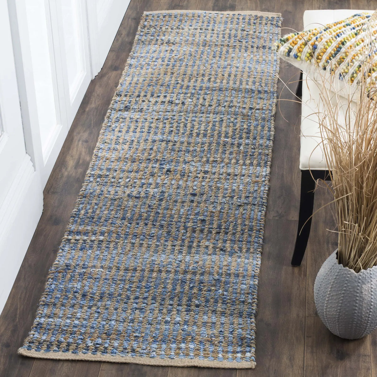 Safavieh Cape Cod 2'-3" x 8'-0" Rug in Natural / Blue