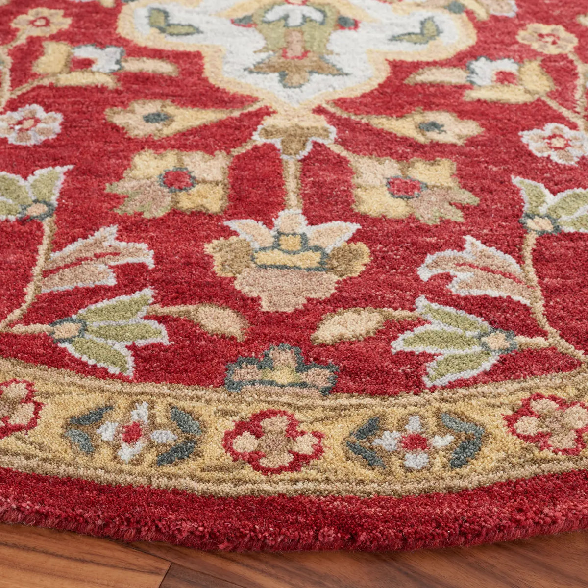 Safavieh Blossom 6'-0" x 6'-0" Rug in Red / Ivory