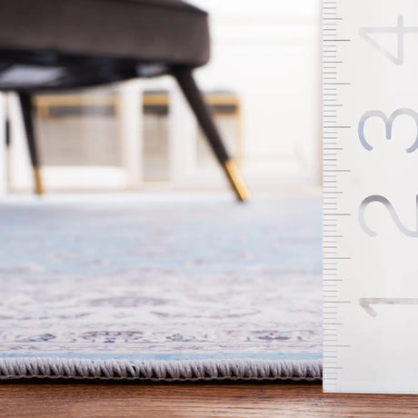 Safavieh Tucson 4'-0" x 6'-0" Rug in Blue / Grey