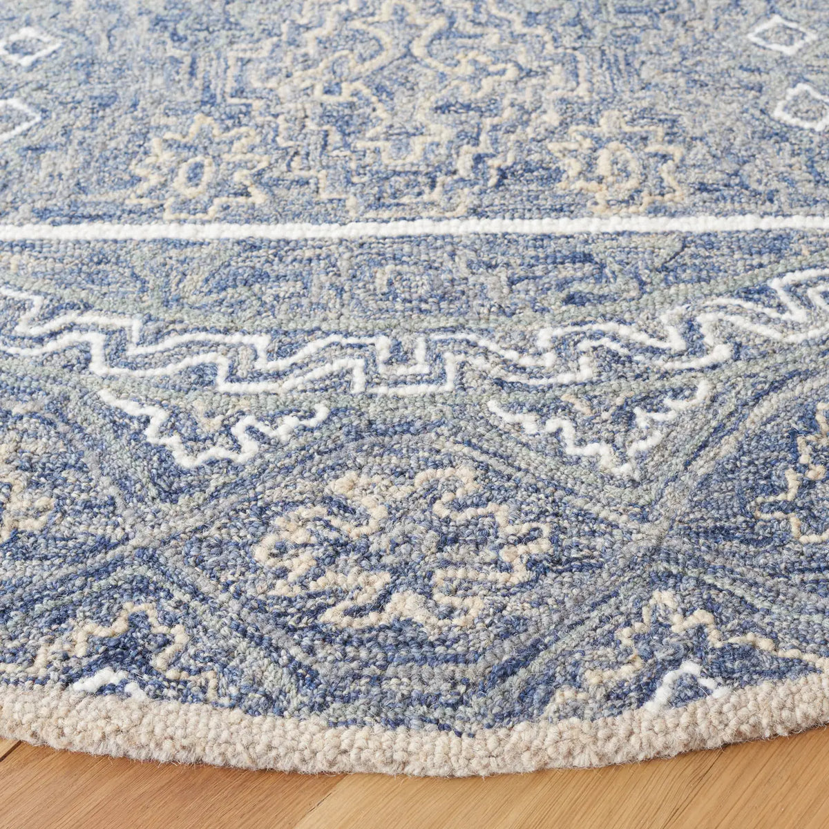 Safavieh Aspen 6'-0" x 6'-0" Rug in Blue / Beige