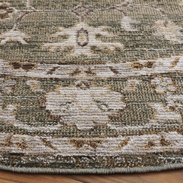 Safavieh Hazel 500 6'-0" x 6'-0" Rug in Green / Ivory