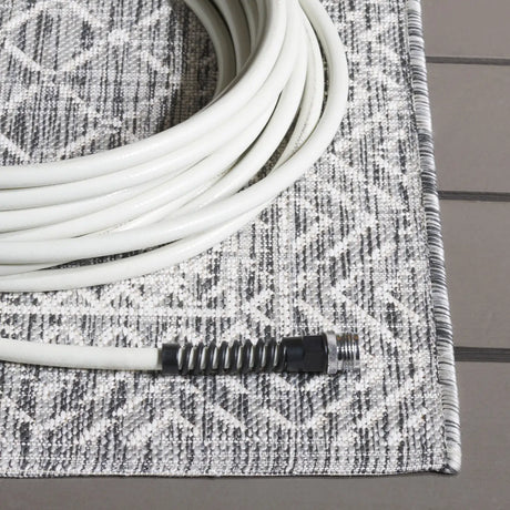 Safavieh Courtyard 4'-0" x 5'-7" Rug in Light Grey / Dark Grey