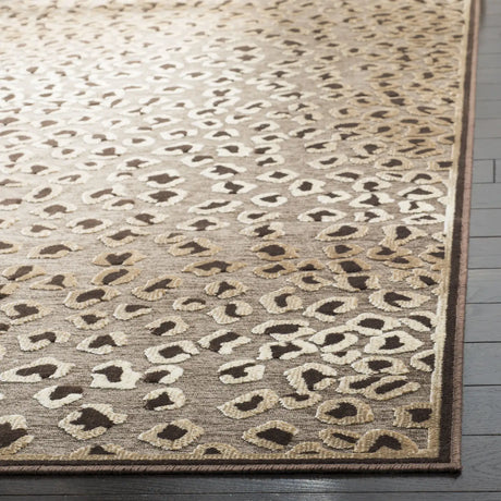 Safavieh Paradise 4'-0" x 5'-7" Rug in Beige / Brown