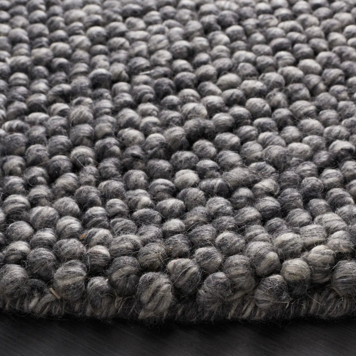 Safavieh Natura 6'-0" x 6'-0" Rug in Dark Grey