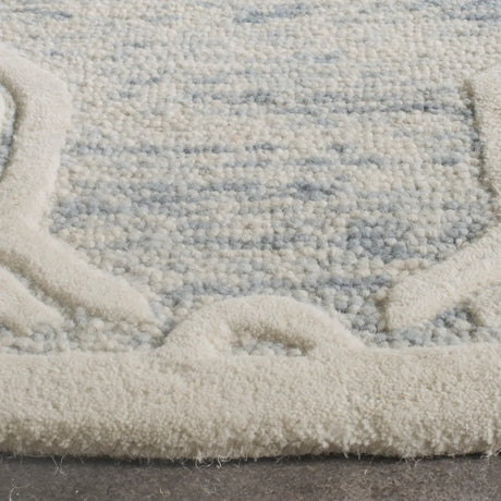 Safavieh Cambridge 6'-0" x 6'-0" Rug in Light Blue / Ivory