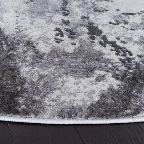 Safavieh Craft 6'-7" x 6'-7" Rug in Grey / Silver