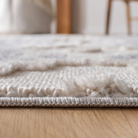 Safavieh Marrakesh 5'-3" x 7'-6" Rug in Ivory / Multi