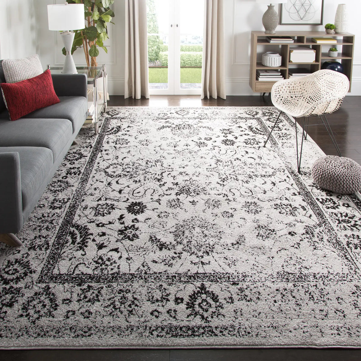 Safavieh Adirondack 10'-0" x 14'-0" Rug in Grey / Black
