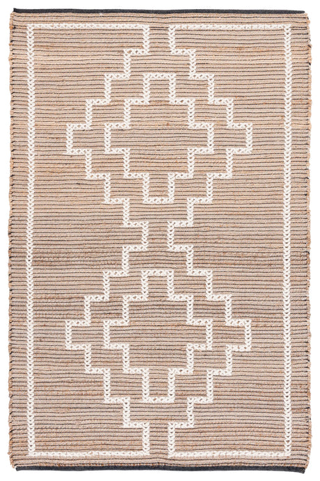 Safavieh Natural Fiber 4'-0" x 6'-0" Rug in Natural / Ivory