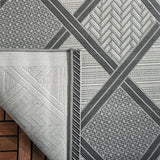 Safavieh Courtyard 4'-0" x 5'-7" Rug in Anthracite / Light Grey
