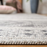 Safavieh Classic Vintage 4'-0" x 6'-0" Rug in Grey