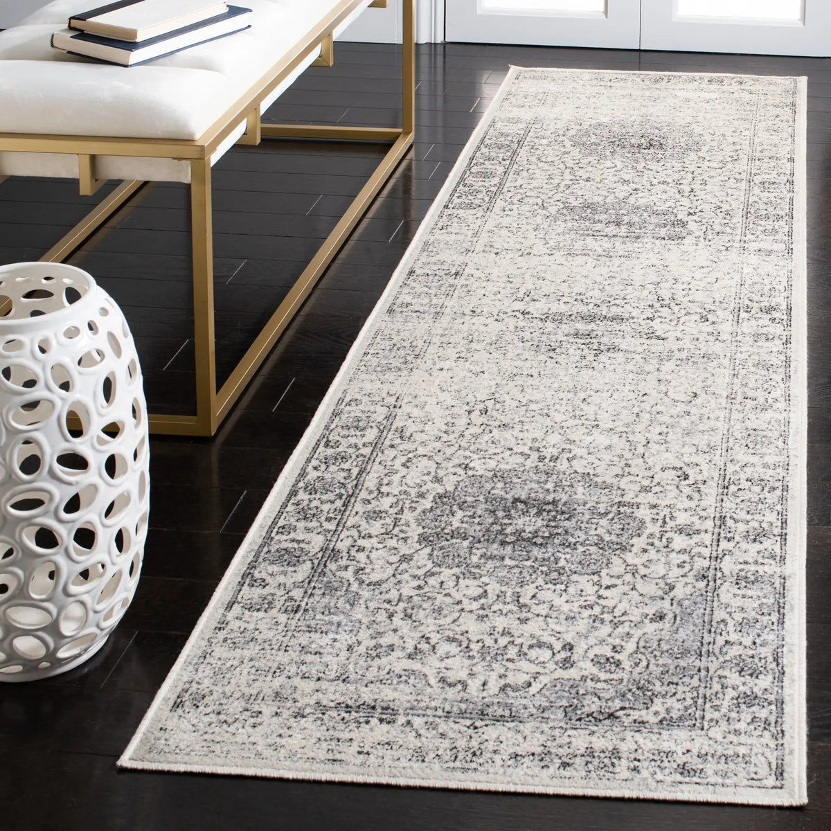 Safavieh Atlas 2'-2" x 7'-0" Rug in Ivory / Grey