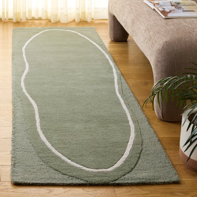 Safavieh Fifth Avenue 2'-3" x 8'-0" Rug in Sage Green / Ivory