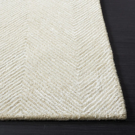 Safavieh Soho 4'-0" x 6'-0" Rug in Ivory / Beige