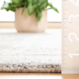 Safavieh Abstract 4'-0" x 6'-0" Rug in Silver / Ivory
