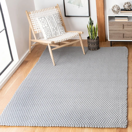 Safavieh Salem 4'-0" x 6'-0" Rug in Grey