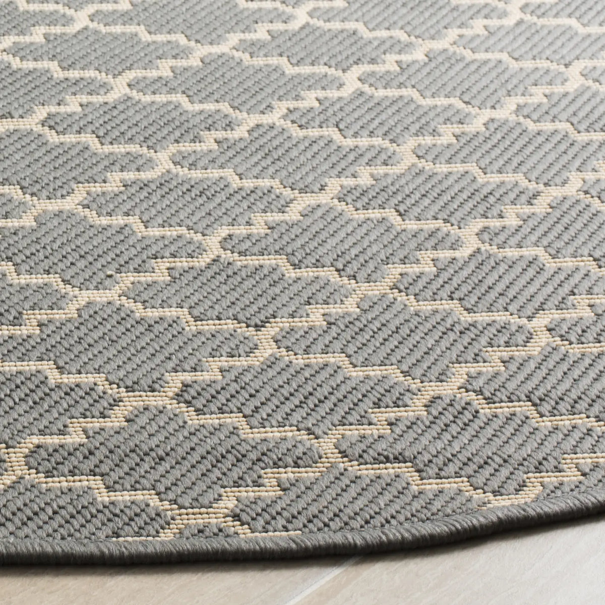 Safavieh Courtyard 5'-3" x 5'-3" Rug in Anthracite / Beige