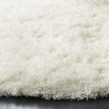 Safavieh Polar Shag 5'-1" x 5'-1" Rug in White