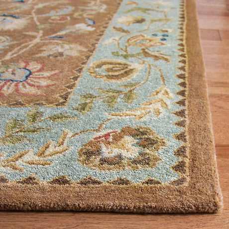 Safavieh Bergama 4'-0" x 6'-0" Rug in Brown / Blue