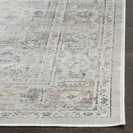 Safavieh Vintage 5'-3" x 7'-6" Rug in Light Blue