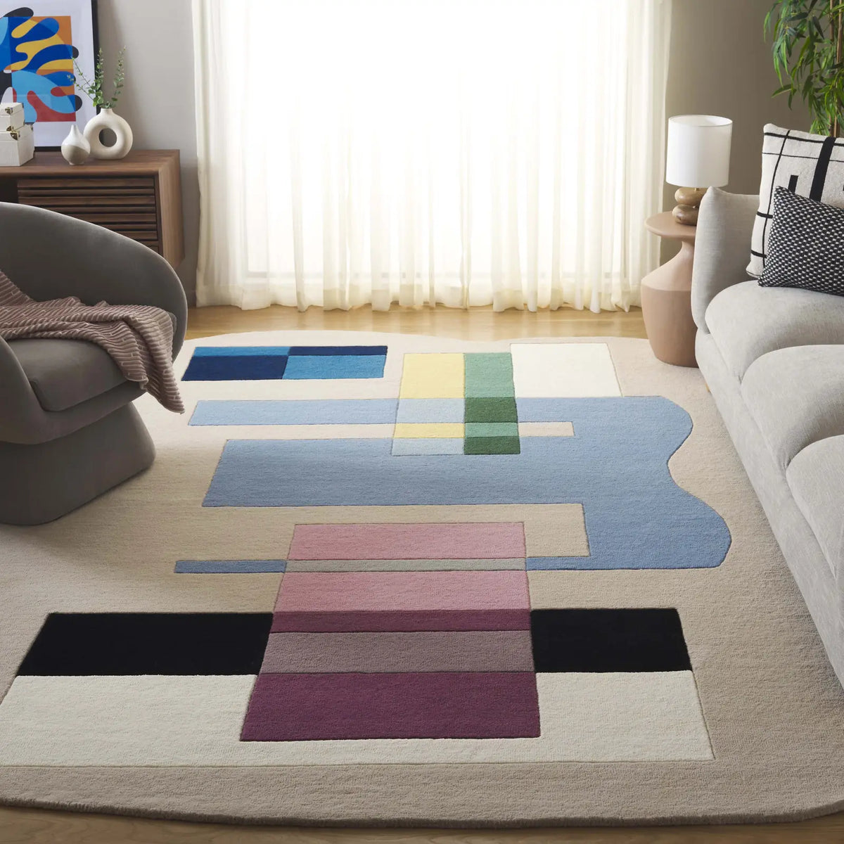 Safavieh Fifth Avenue 6'-0" x 9'-0" Rug in Beige / Blue