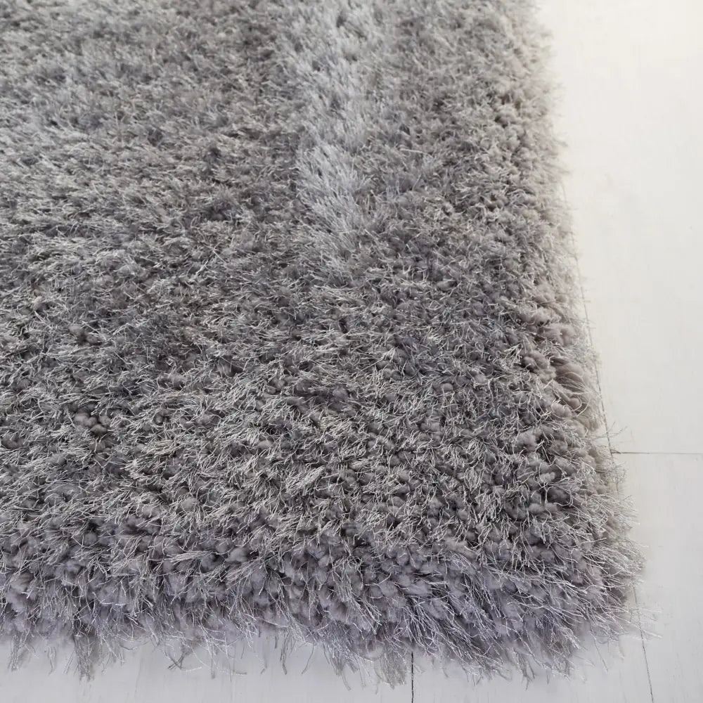 Safavieh Luxe Shag 5'-0" x 8'-0" Rug in Grey