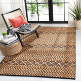 Safavieh Kilim 4'-0" x 6'-0" Rug in Natural / Black
