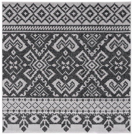 Safavieh Adirondack 6'-0" x 6'-0" Rug in Silver / Black