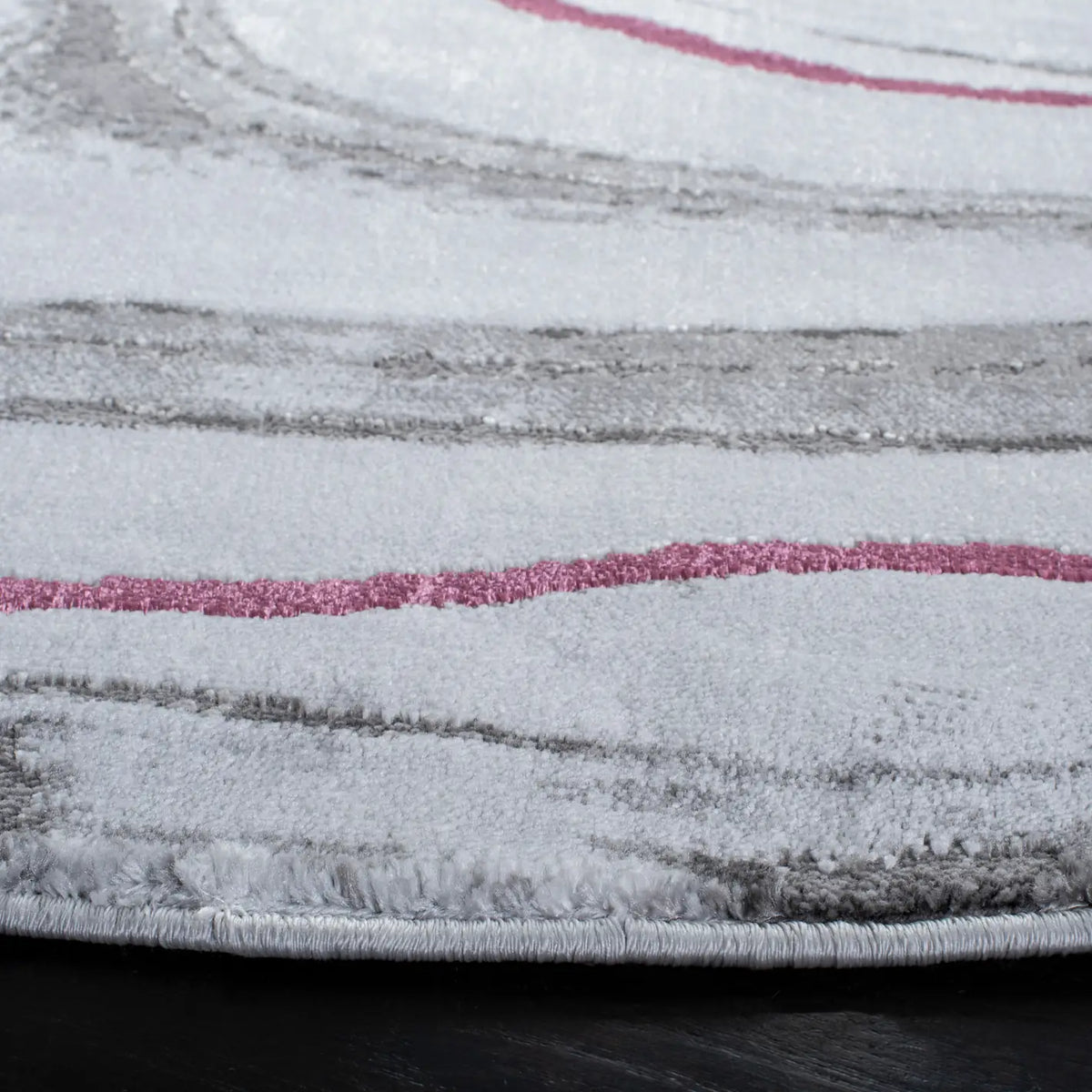 Safavieh Craft 6'-7" x 6'-7" Rug in Grey / Wine