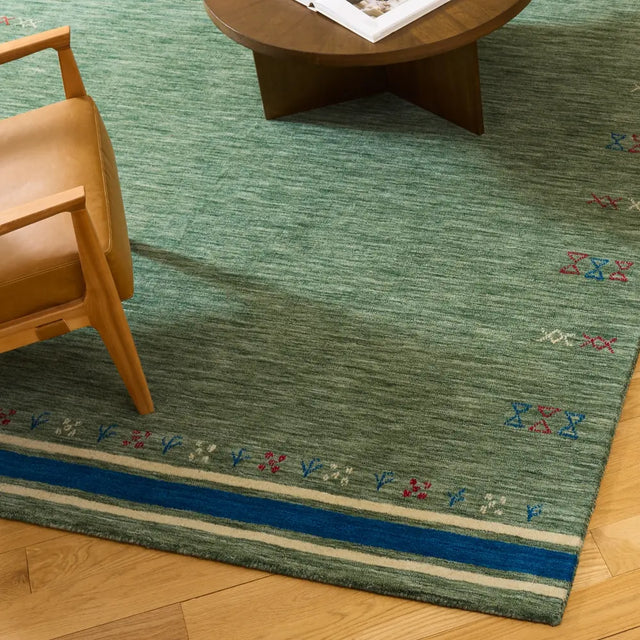Safavieh Himalaya 8'-0" x 10'-0" Rug in Sage / Green