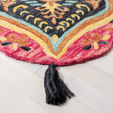 Safavieh Novelty 5'-0" x 5'-0" Rug in Pink / Purple