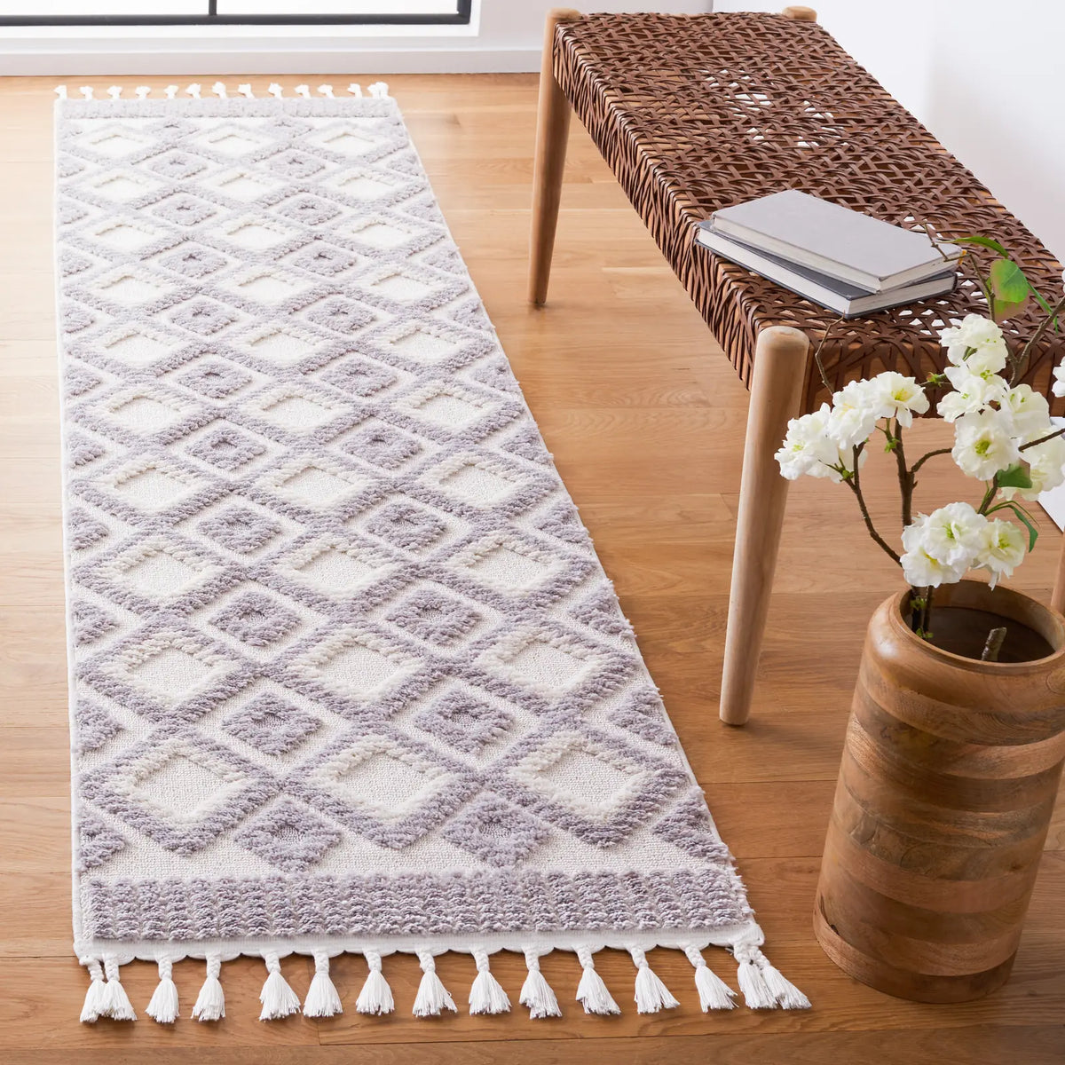 Safavieh Marrakesh 2'-2" x 8'-0" Rug in Ivory / Grey