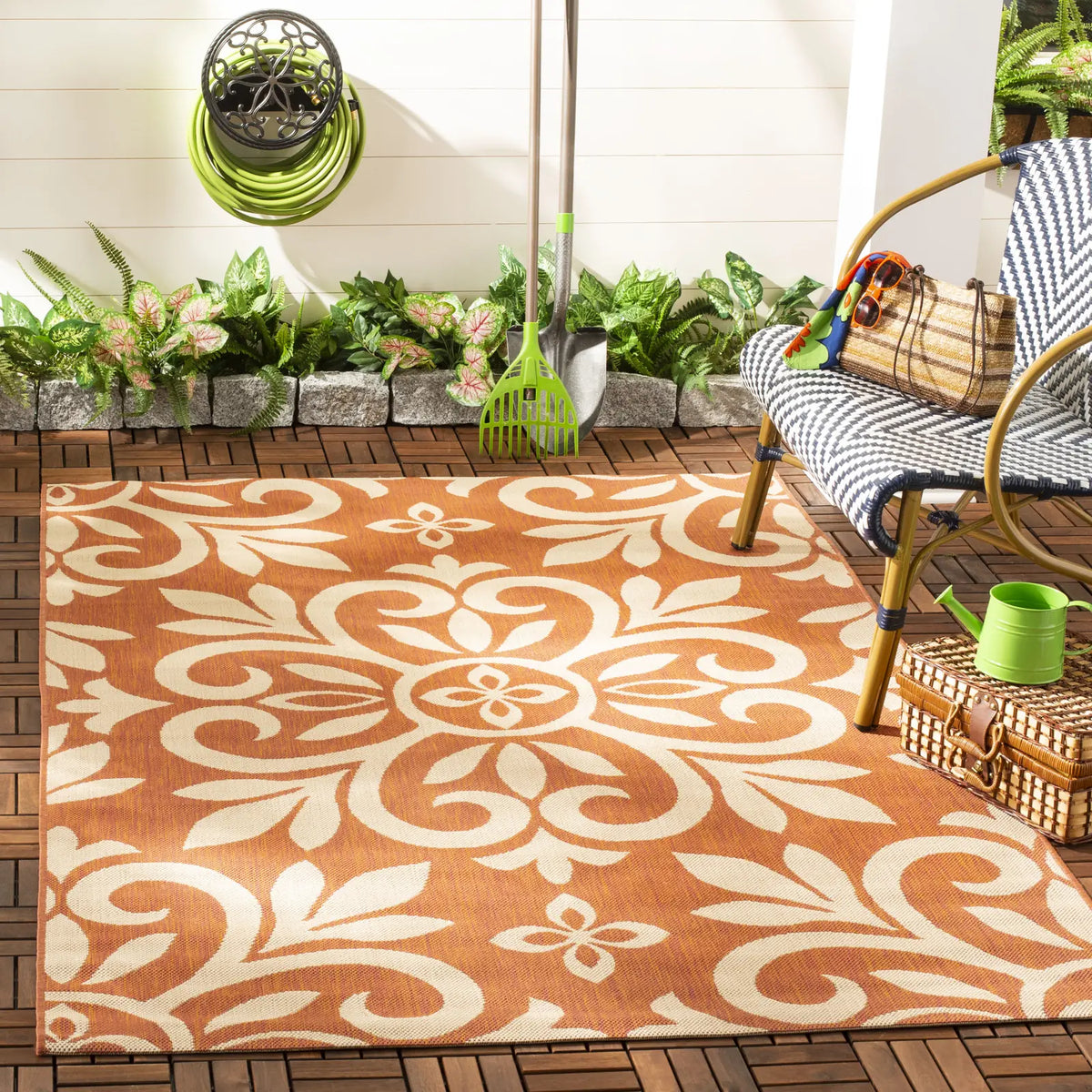 Safavieh Martha Stewart 5'-3" x 7'-7" Rug in Cinnamon Stick
