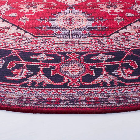 Safavieh Tucson 6'-0" x 6'-0" Rug in Red / Navy