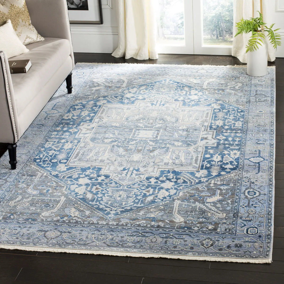 Safavieh Vintage Persian 6'-0" x 9'-0" Rug in Charcoal / Blue